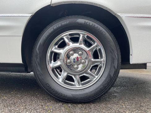 Used 2000 Buick Park Avenue Ultra w/ Gran Touring Pkg image 11