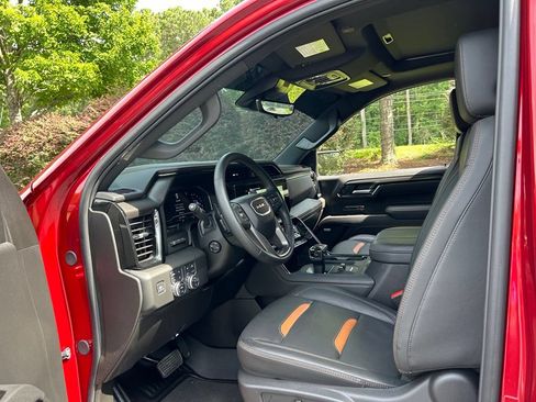 Used 2025 GMC Sierra 1500 AT4 w/ AT4 Premium Package AWD/4WD image 50
