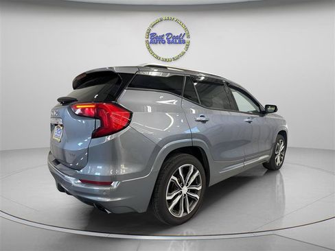 Used 2018 GMC Terrain Denali w/ Advanced Safety Package AWD/4WD image 5