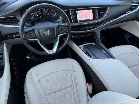Used 2022 Buick Enclave Avenir w/ Avenir Technology Package AWD/4WD image 15