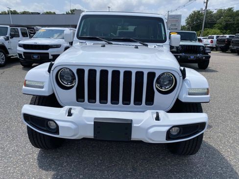Used 2023 Jeep Wrangler Unlimited Sahara AWD/4WD image 9