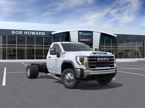 New 2026 GMC Sierra 3500 Pro w/ Convenience Package AWD/4WD image 25
