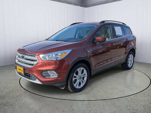 Used 2018 Ford Escape SE image 6