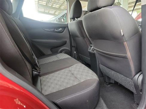 Used 2019 Nissan Rogue Sport SV image 22