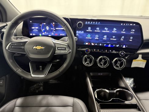 Used 2024 Chevrolet Blazer EV LT image 23