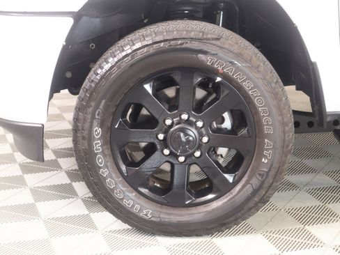 Used 2025 RAM 2500 Big Horn AWD/4WD image 17