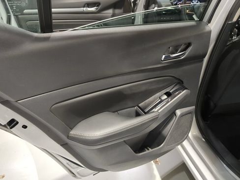 Used 2022 Nissan Altima 2.5 SV w/ SV Premium Package AWD/4WD image 17