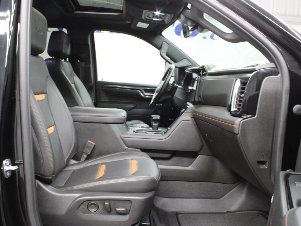 Used 2024 GMC Sierra 1500 AT4 w/ Technology Package AWD/4WD image 41