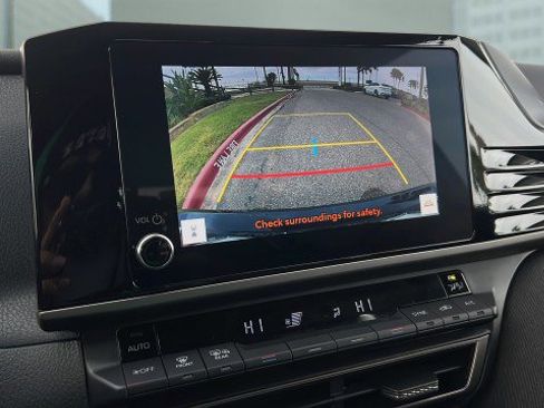 Used 2025 Toyota Camry LE image 14