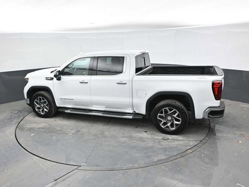 Used 2024 GMC Sierra 1500 SLT w/ SLT Premium Plus Package AWD/4WD image 28
