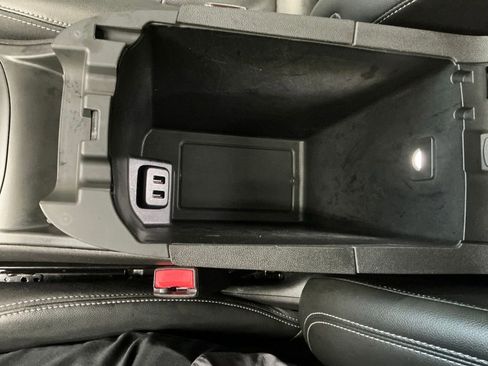 Certified 2023 GMC Terrain SLT w/ LPO, Floor Liner Package AWD/4WD image 25