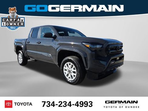 Used 2025 Toyota Tacoma SR5 image 5