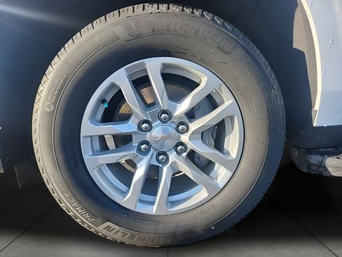 Used 2023 Chevrolet Tahoe LT w/ Luxury Package image 13