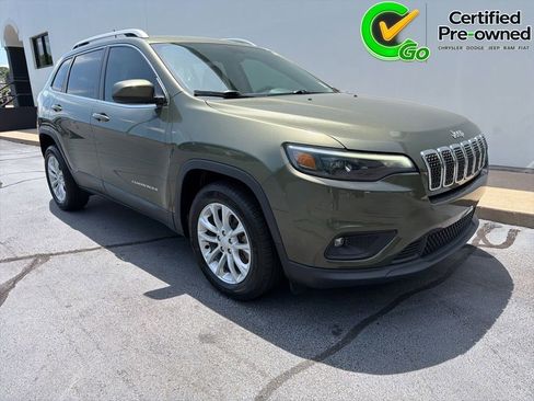 Certified 2019 Jeep Cherokee Latitude w/ Popular Appearance Group FWD image 2