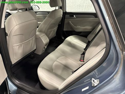 Used 2016 Hyundai Sonata SE image 9
