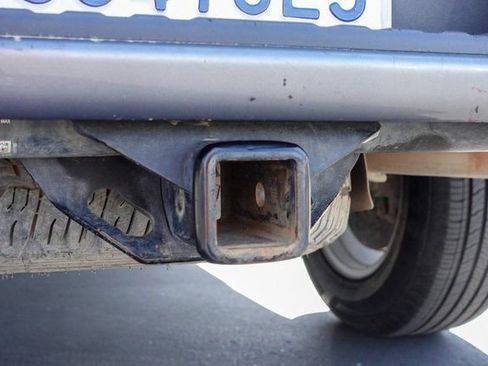 Used 2022 Chevrolet Colorado LT w/ Safety Package image 12