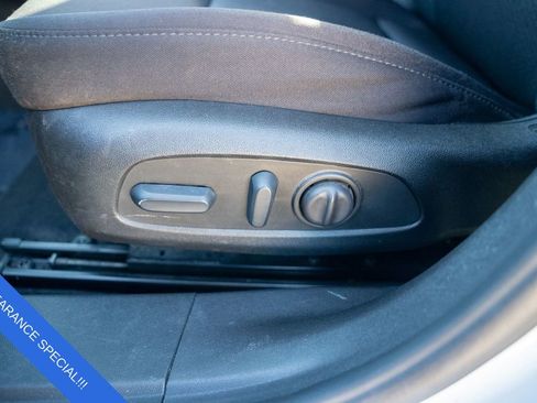 Used 2022 Chevrolet Malibu RS image 17