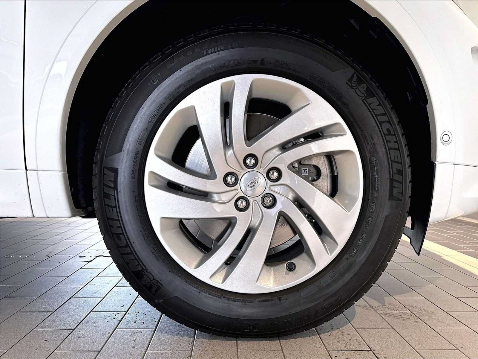 Used 2024 Land Rover Discovery Sport S AWD/4WD image 14