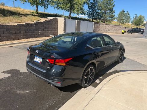 Used 2023 Nissan Altima 2.5 SR AWD/4WD image 3