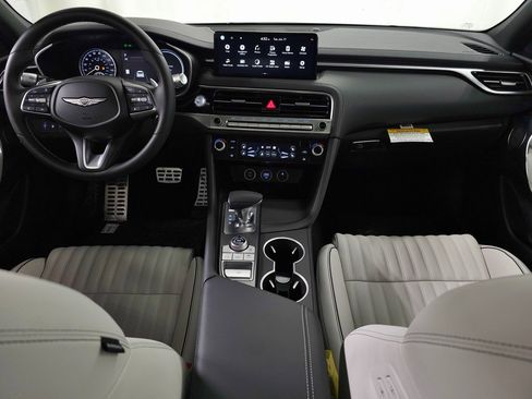 Used 2026 Genesis G70 3.3T Sport Prestige image 9