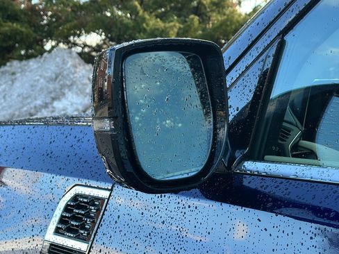 Certified 2025 Nissan Armada Platinum Reserve image 11