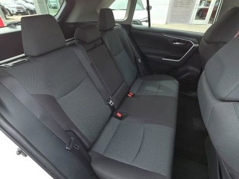 Used 2025 Toyota RAV4 XLE w/ Weather Package image 19