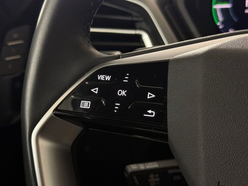 Used 2024 Audi Q4 e-tron Premium Plus w/ Premium Plus image 27