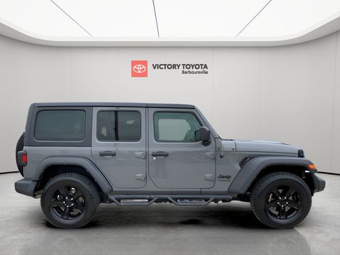 Used 2021 Jeep Wrangler Unlimited Sport image 3