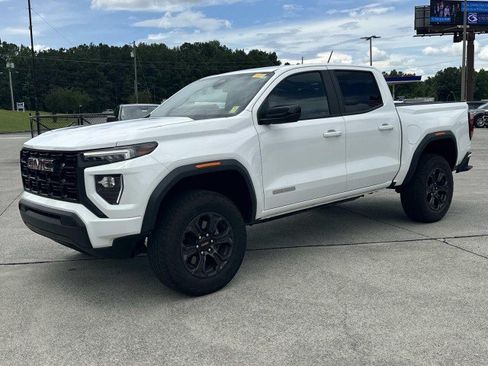 Used 2024 GMC Canyon Elevation RWD image 3