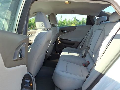 Used 2023 Chevrolet Malibu LT FWD image 11