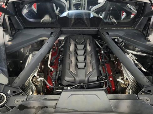 Used 2025 Chevrolet Corvette Stingray Coupe w/ 1LT image 36