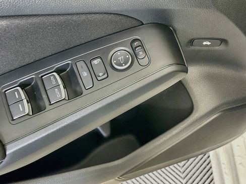 Used 2023 Honda Civic Sport image 15