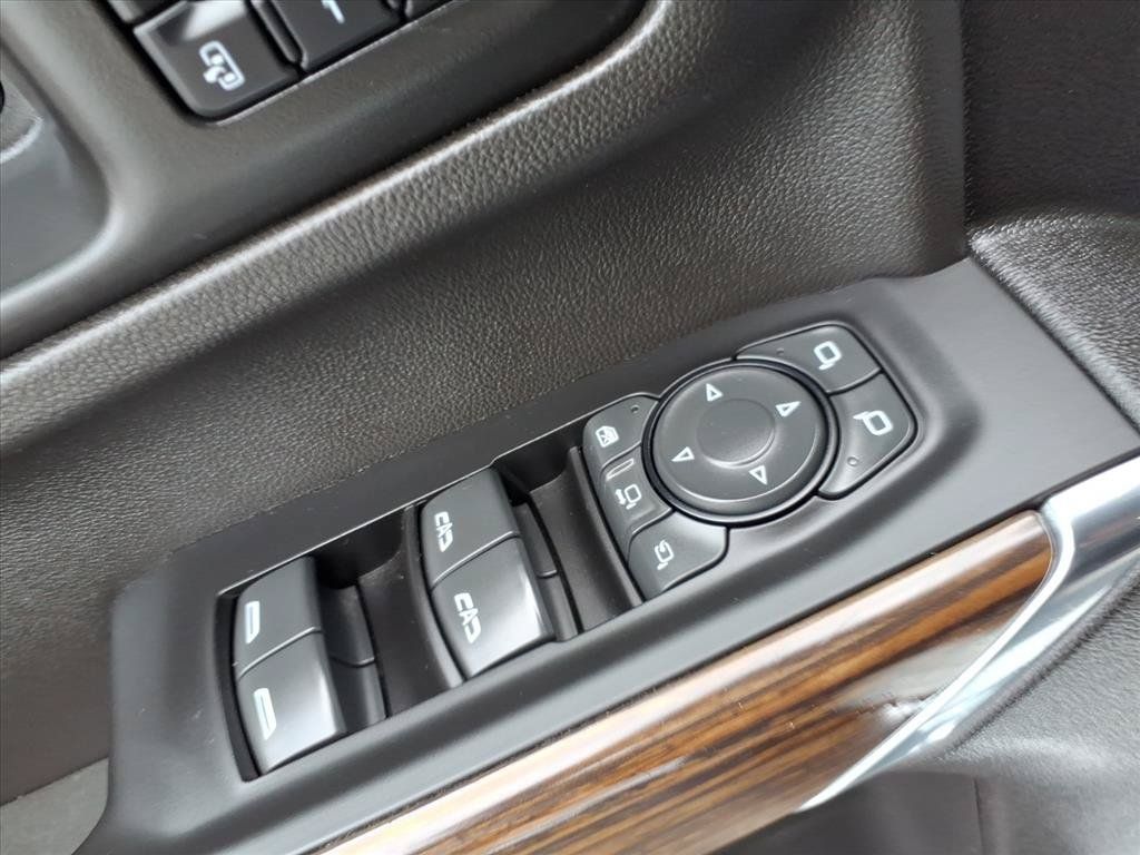 Used 2023 Chevrolet Silverado 2500 High Country w/ Z71 Off-Road Package AWD/4WD image 16