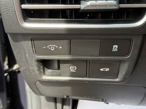 Used 2025 Hyundai Sonata SEL FWD image 34