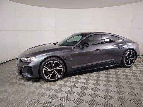 Used 2022 Audi e-tron GT Premium Plus w/ Performance Package image 8
