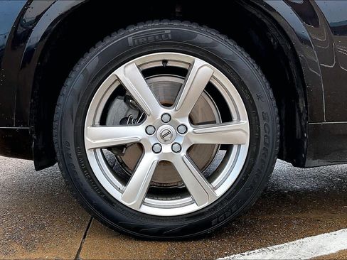 Used 2021 Volvo XC90 T5 Momentum image 8