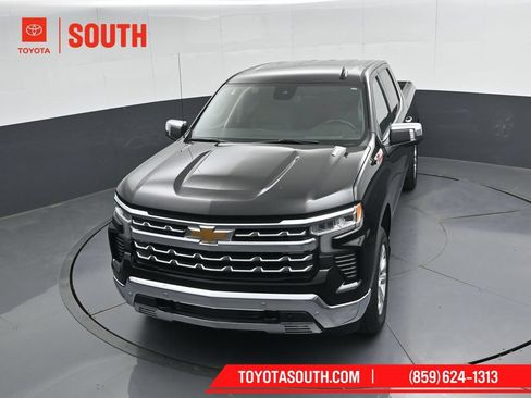 Used 2022 Chevrolet Silverado 1500 LTZ w/ Z71 Off-Road Package AWD/4WD image 52