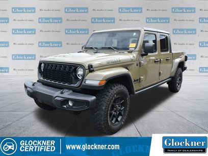 Used 2025 Jeep Gladiator Sport