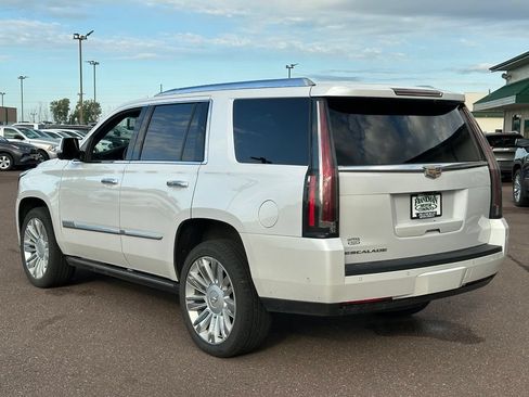 Used 2019 Cadillac Escalade Platinum AWD/4WD image 5