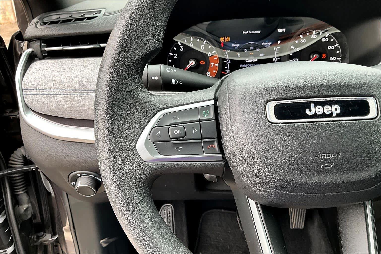 Used 2023 Jeep Compass Sport AWD/4WD image 23