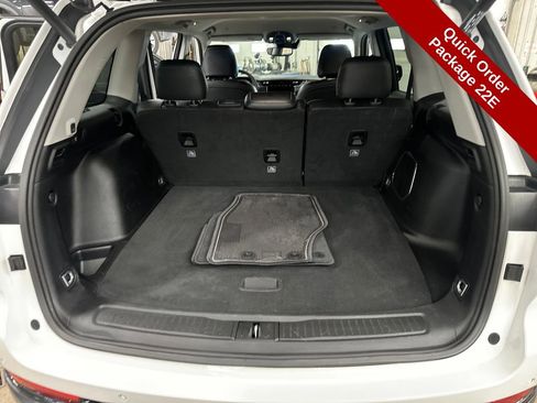 Used 2023 Jeep Grand Cherokee Limited w/ Black Appearance Package image 27