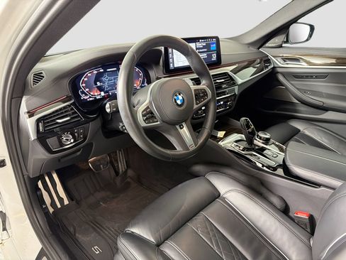 Certified 2023 BMW M550i xDrive w/ Executive Package image 10
