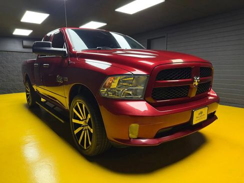 Used 2014 RAM 1500 Express AWD/4WD image 3