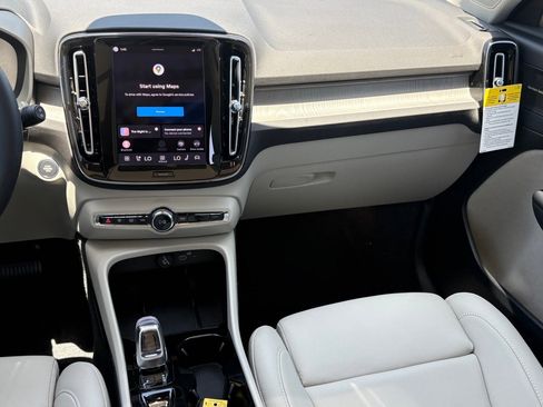 New 2026 Volvo XC40 B4 Plus w/ Protection Package Premier image 11
