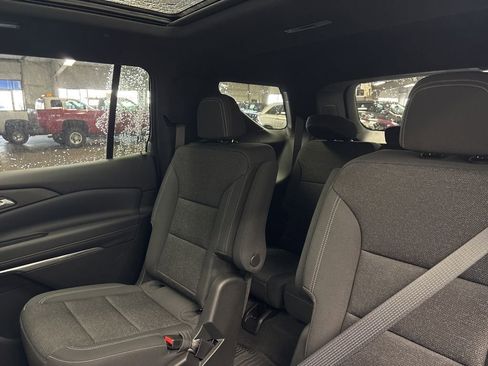 New 2026 Chevrolet Traverse LT w/ Sun and Wheel Package FWD image 21