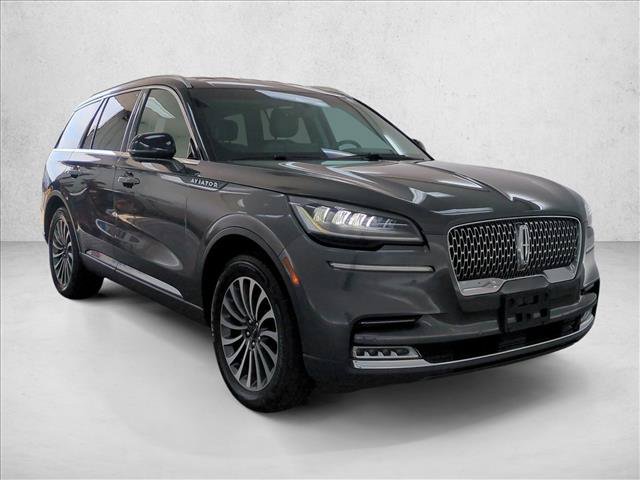 Used 2020 Lincoln Aviator Reserve AWD/4WD image 3