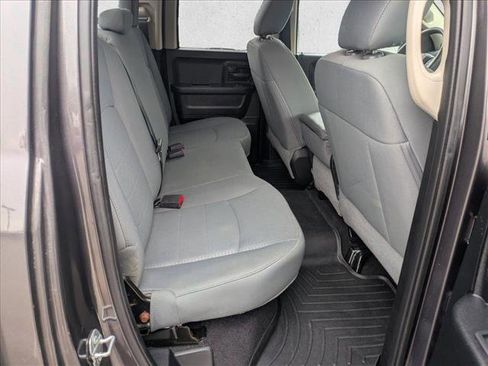 Used 2018 RAM 1500 Express image 16