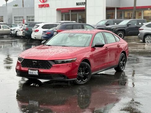 Used 2025 Honda Accord SE image 1