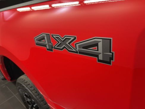 Used 2024 Ford F250 Lariat w/ Black Appearance Package image 37