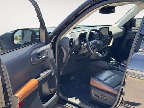Used 2023 Ford Bronco Sport Outer Banks w/ Tech Package AWD/4WD image 9